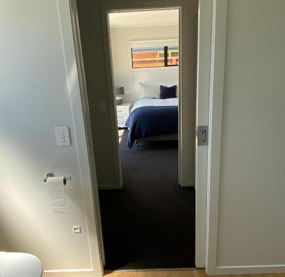 디럭스 룸, Central Retreat And Self Contained With Free Wifi