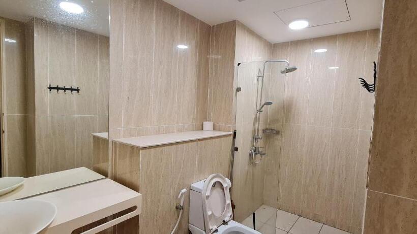 1 Bedroom Penthouse Apartment, My Misto Homestay, Riverson Soho