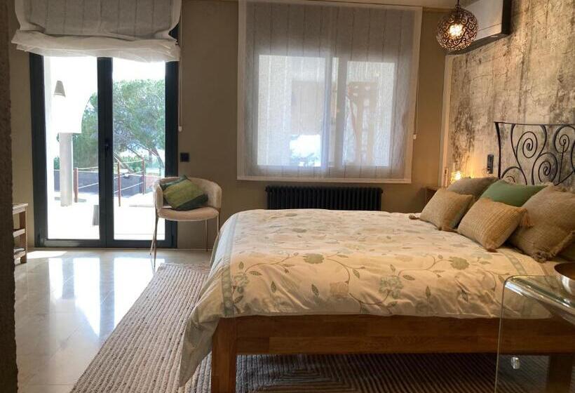 اتاق لوکس, Casa De L’albada