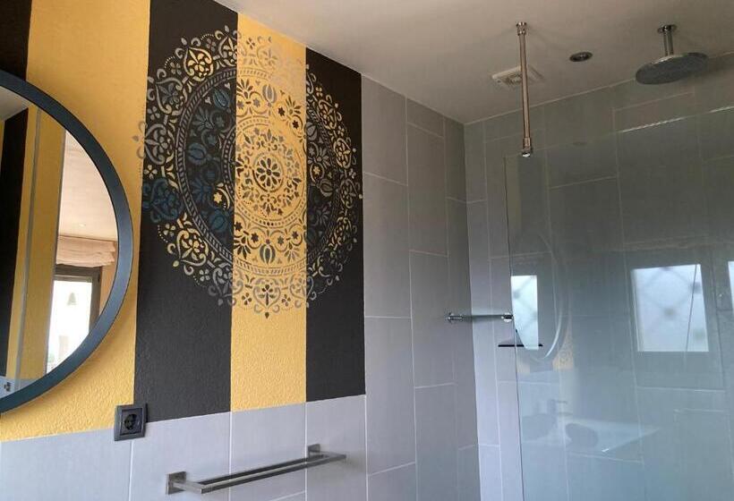 Номер Deluxe, Casa De L’albada