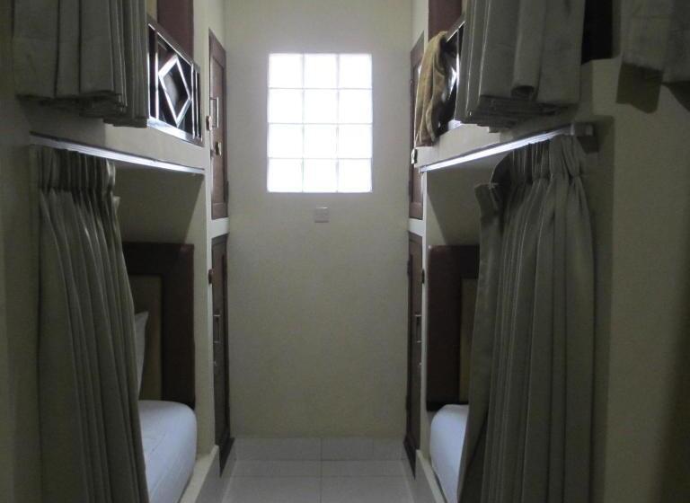 Кровать в Общей Комнате, Pondok Aldi Hostel