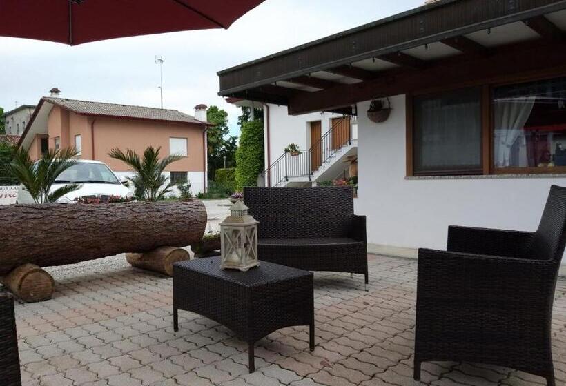 Номер Стандарт Вид на Сад, Agriturismo Ballaminut