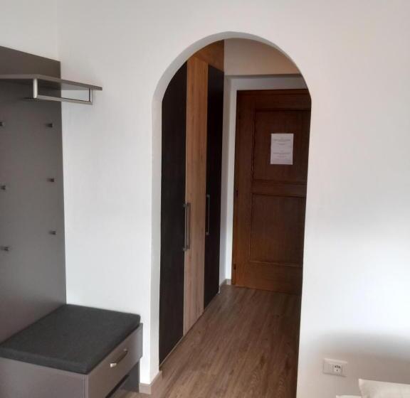 Номер Стандарт с Балконом, Pension Georgenhof