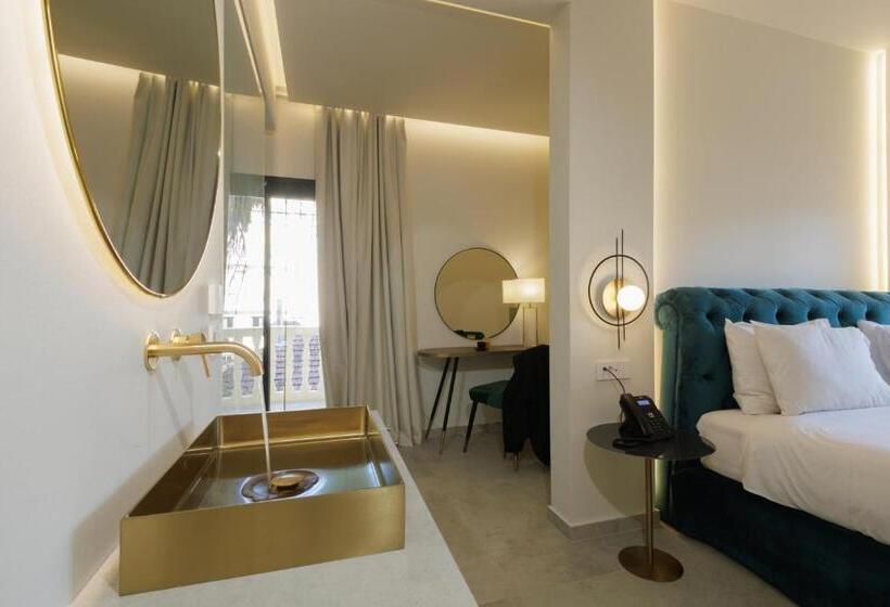 Люкс Премиум, Alley Boutique Hotel And Spa