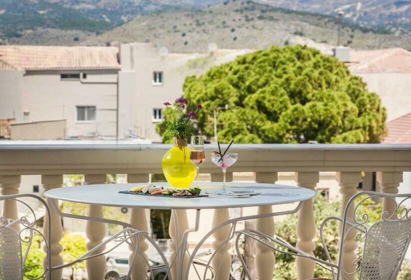 Люкс Премиум, Alley Boutique Hotel And Spa