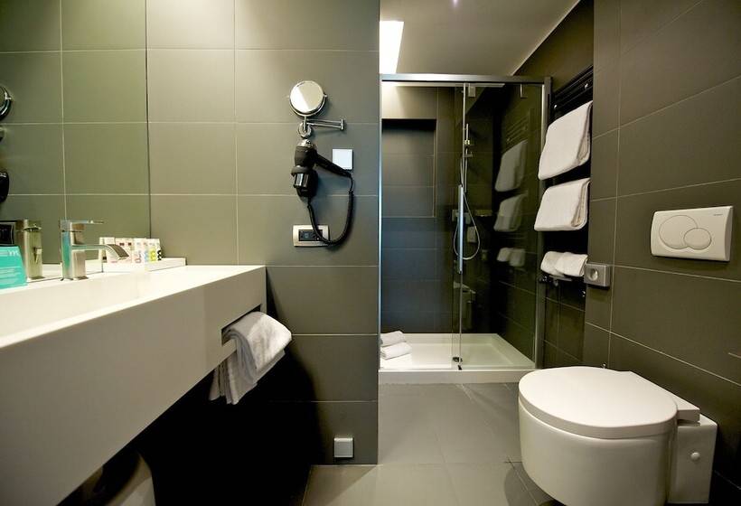 Полулюкс, Mercure Nerocubo Rovereto