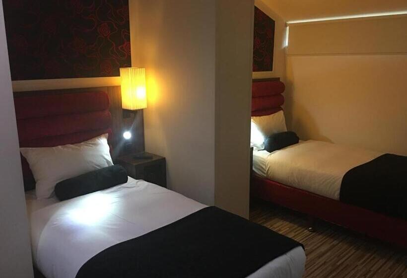 Классический Номер, Simply Rooms & Suites