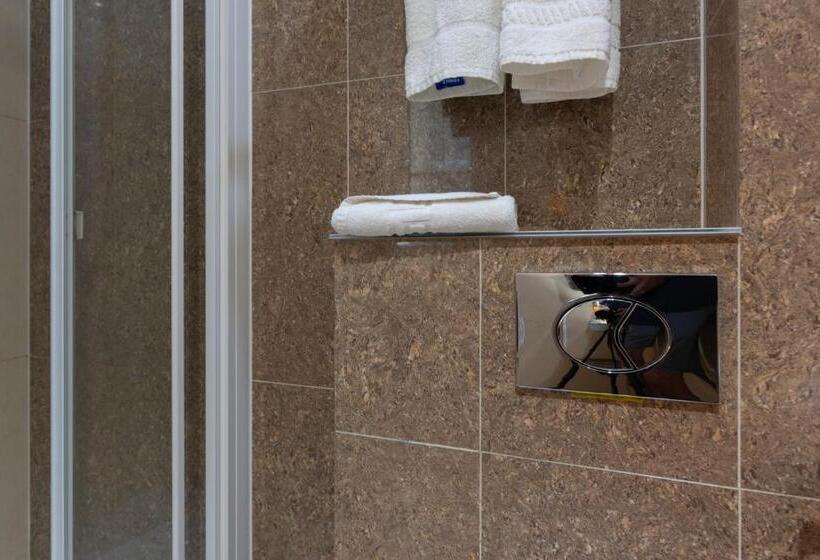 Студия Deluxe, Simply Rooms & Suites