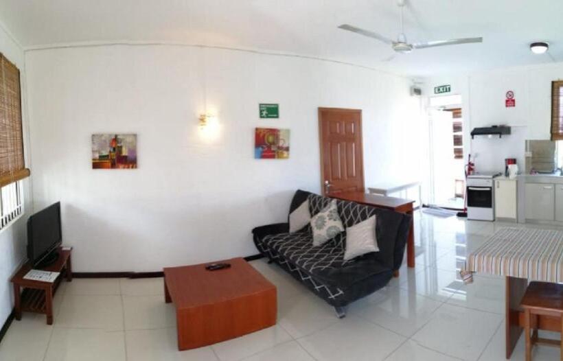 اتاق استاندارد با چشم‌انداز استخر, Pereybere Villa Valari With Pool Near Beach