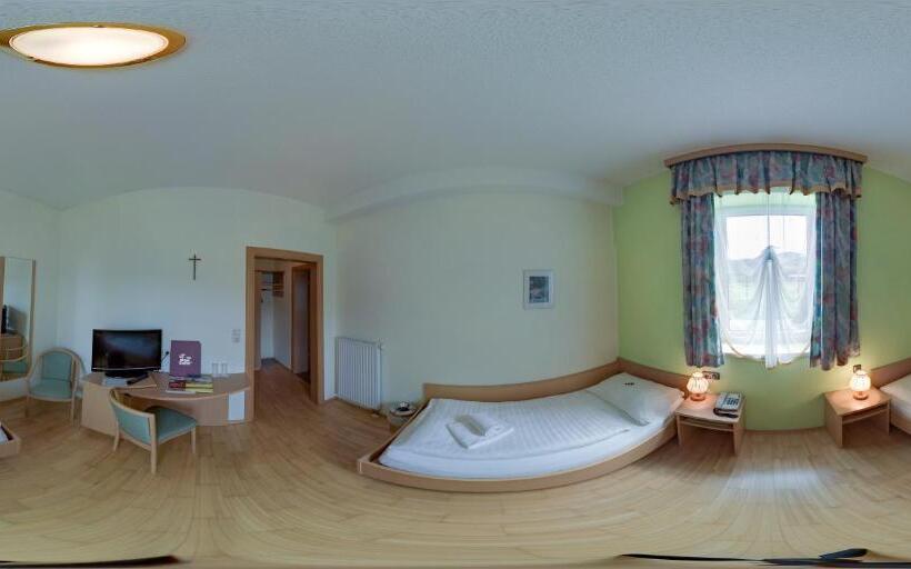 Номер Стандарт, Gasthaus Pension Zum Lustigen Steirer