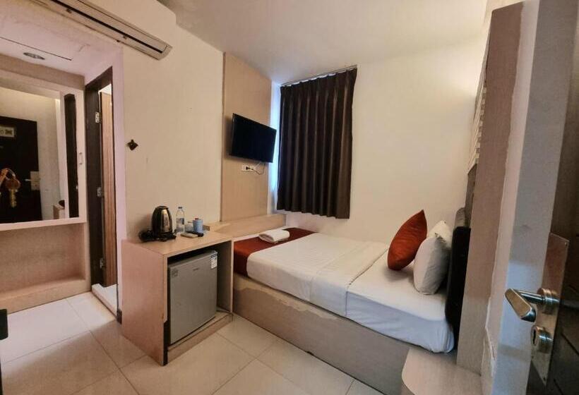 اتاق اکونومی یک تخته, Cozi Inn Hotel, Bangkok