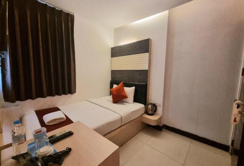 اتاق اکونومی یک تخته, Cozi Inn Hotel, Bangkok