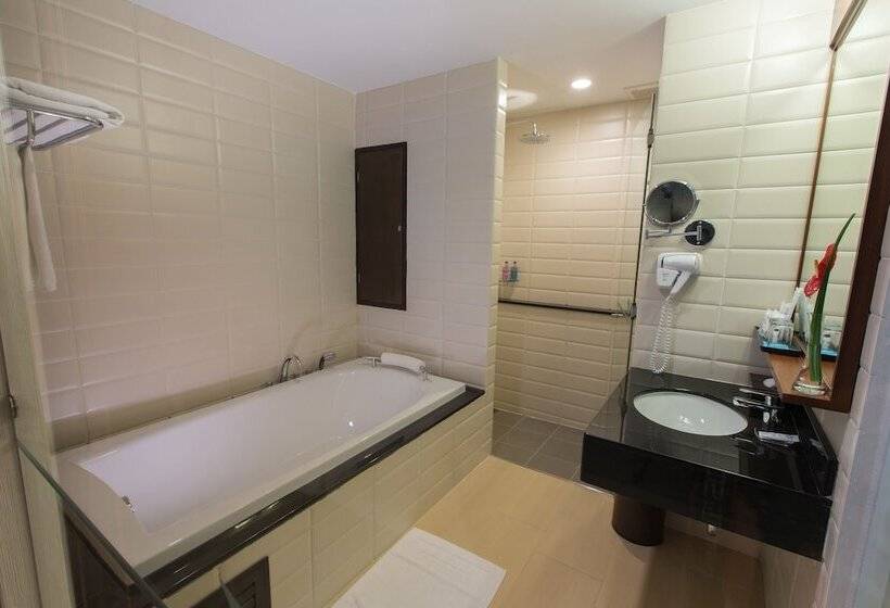 Deluxe Suite, Deevana Plaza Krabi Aonang
