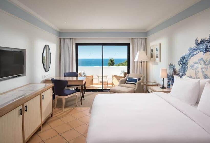Quarto deluxe vista mar com balcao, Pine Cliffs Hotel, A Luxury Collection Resort