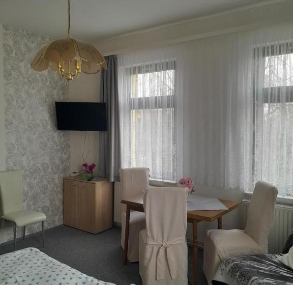 Номер Стандарт, Pension Edelweiß