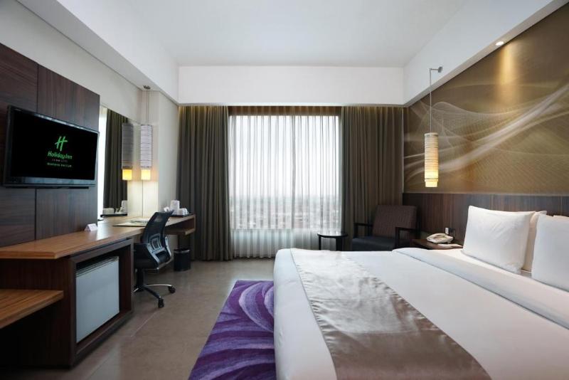 اتاق استاندارد با تخت دو نفره بزرگ, Holiday Inn Bandung Pasteur, An Ihg