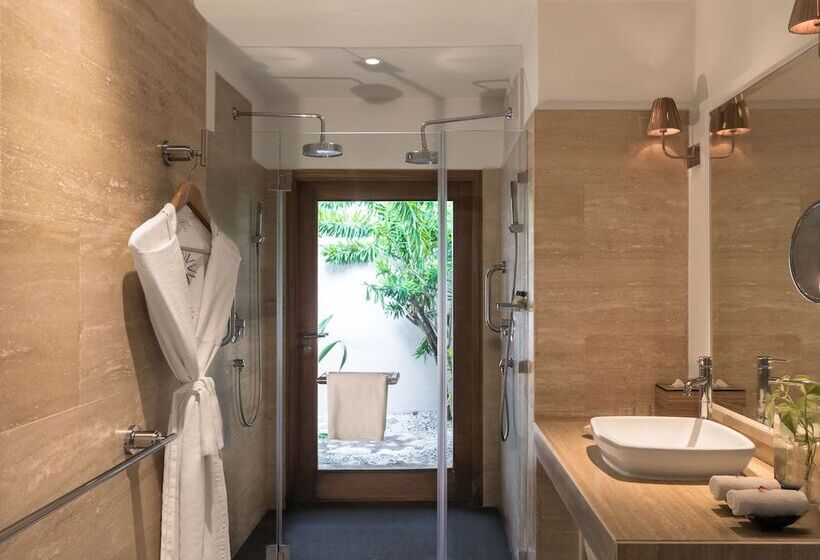 1 Schlafzimmer Superior Villa, Taj Coral Reef Resort & Spa