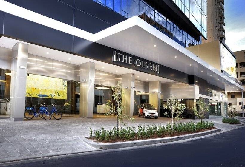 Studio Standard avec Balcon, The Olsen Melbourne  Art Series