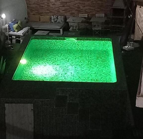 家庭工作室, O Quintal Guesthouse