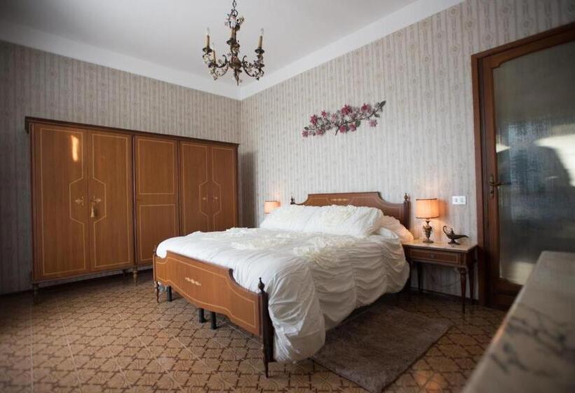 带阳台的豪华间, Casa Serena