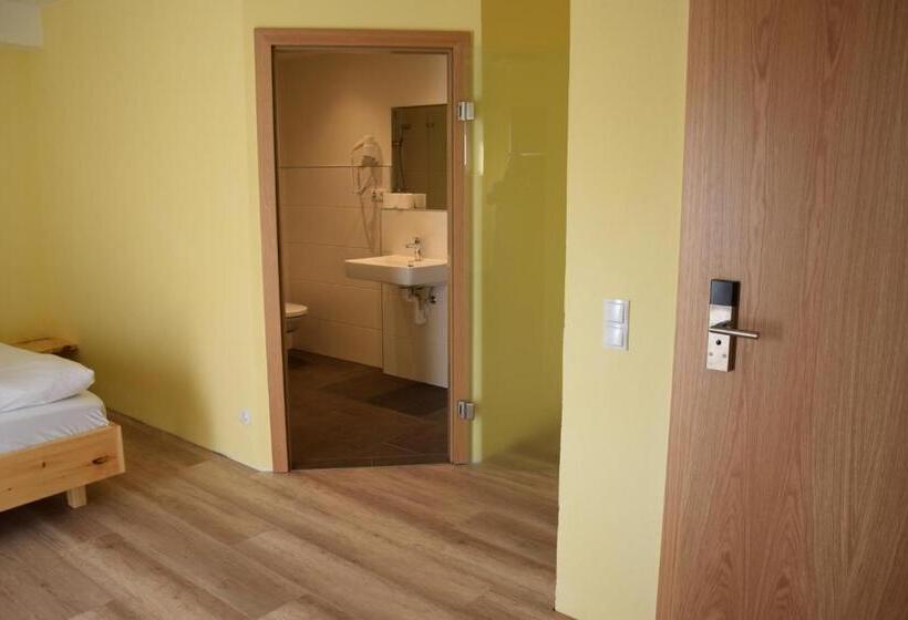 Номер Стандарт, Der Schildbacherhof