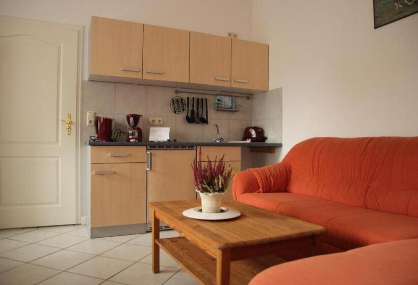 Апартаменты 1 Спальня Нижний Этаж, Bei Ulbrichs Hotel Garni & Catering