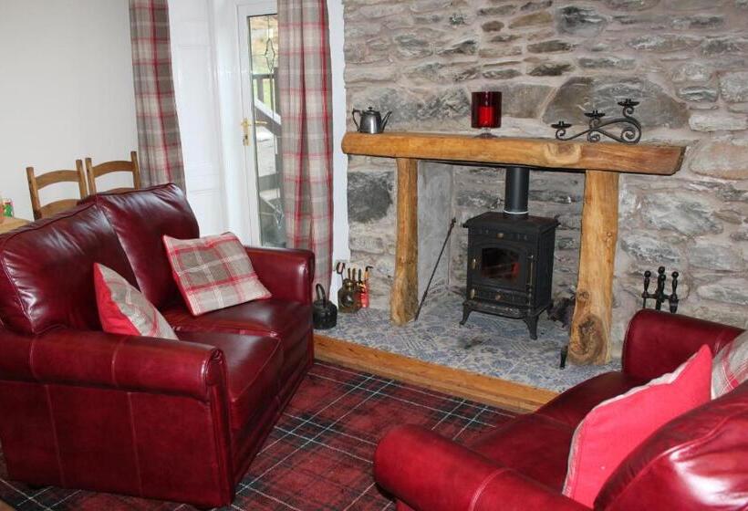 Suite with lake view, Carrick Farm