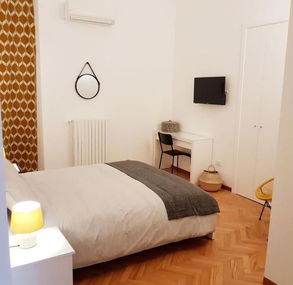 Номер Стандарт с Балконом, Borgoantico34   Luxury Room