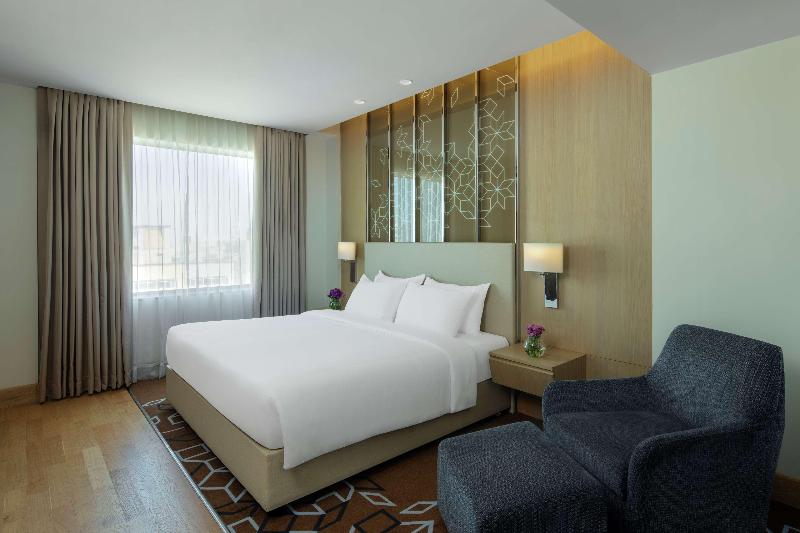 اتاق لوکس, Radisson Gurugram Udyog Vihar