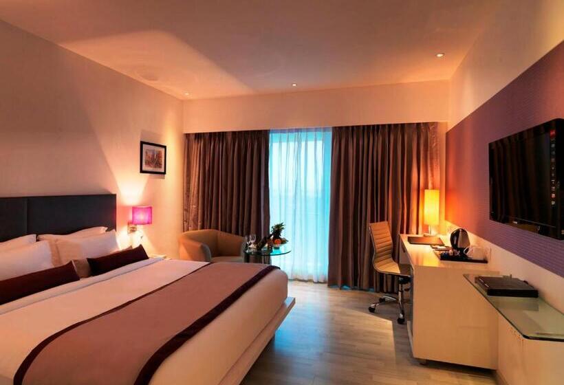 Номер Deluxe Кровать Кинг, Spree Shivai Hotel Pimpri
