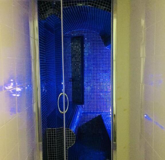 Полулюкс Повышенной Комфортности, Varazze Suite Sauna E Hammam