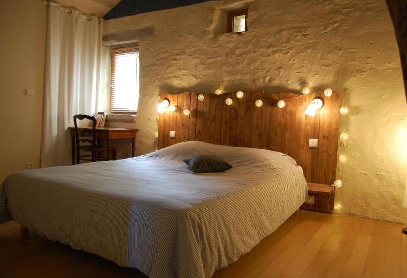 庭の見える１ベッドルームアパートメント, Chambre D Hôte Et Gîte De Cantagrel