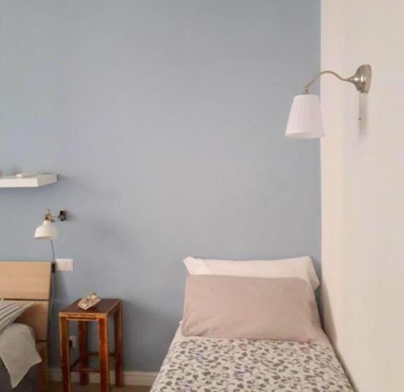 Трехместный Номер Классика, Affittacamere Orbetello Centro