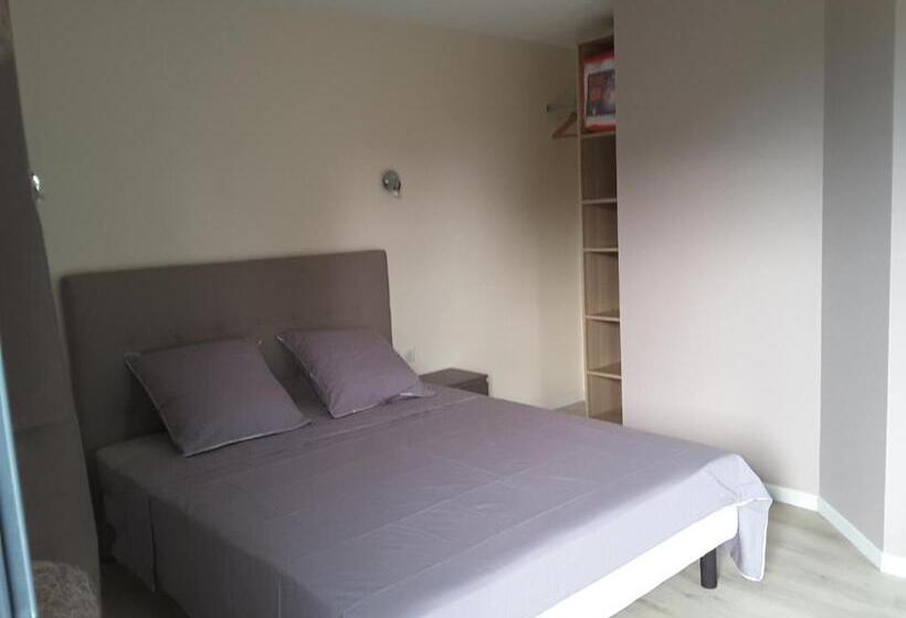 اتاق استاندارد با تراس, Villa Vi Lyon Est Chambres D Hôtes