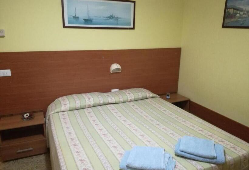 Номер Стандарт, Albergo Al Castello