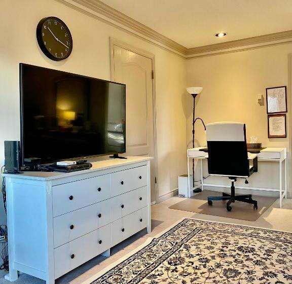 Suite Deluxe Cama King, Jessicahouse Ltd