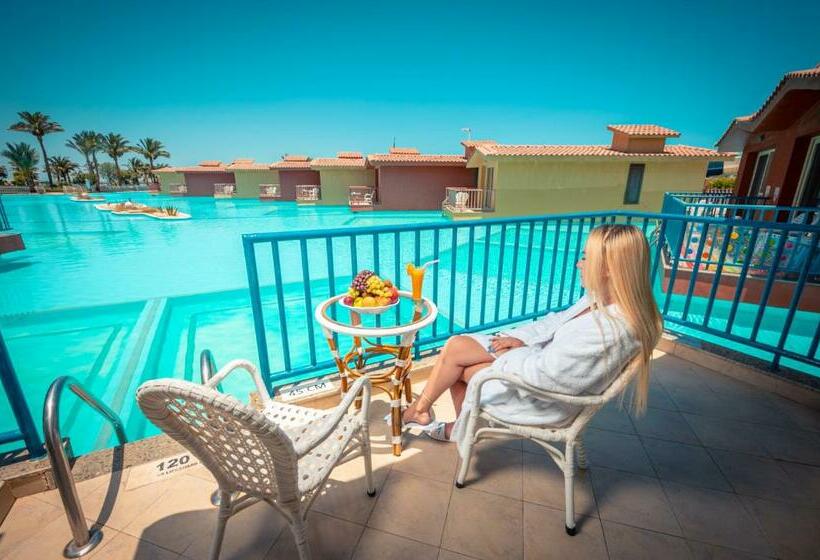 Standard Bungalow, Titanic Palace Families And Couples Only