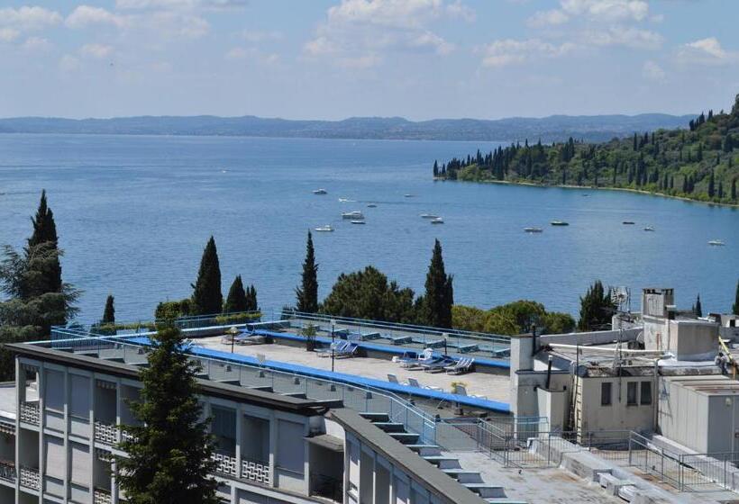 带1个卧室的公寓, Garda Apartments In Euroresidence