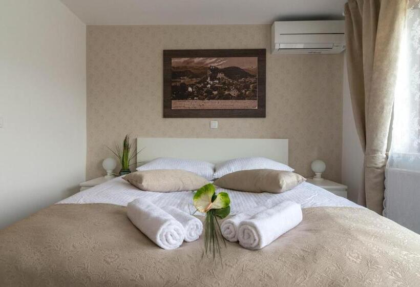 اتاق استاندارد با بالکن, Apartments & Rooms Aleksandra
