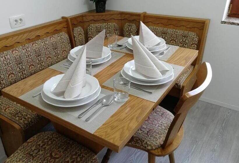آپارتمان 2 خوابه با بالکن, Apartments & Rooms Aleksandra