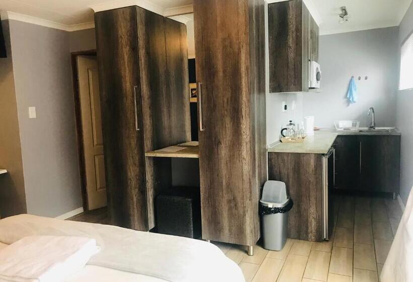 Номер Deluxe, La Benroy