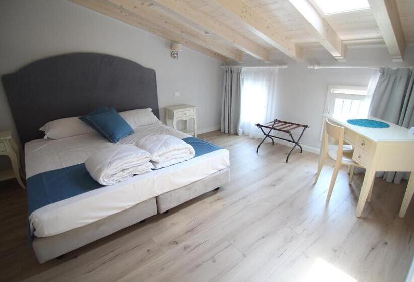 Люкс Повышенной Комфортности, Spagnoi Rooms
