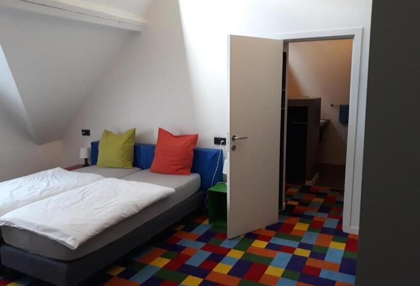Family Suite, Funkey