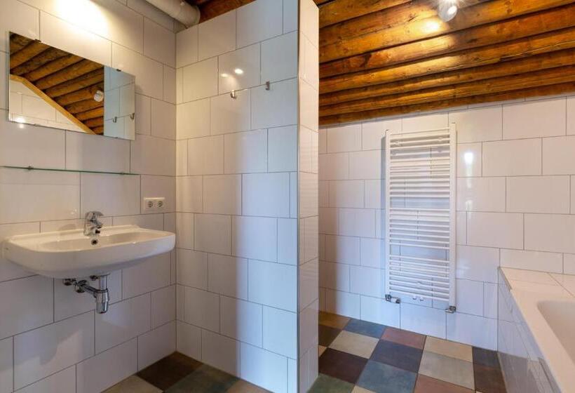 Дом 2 Спальни, Koe In De Kost