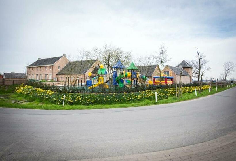 家庭间, De Blauwe Hoeve