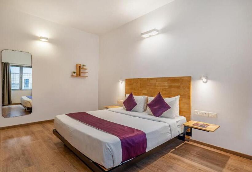 اتاق لوکس, Monday Hotels Hitec City