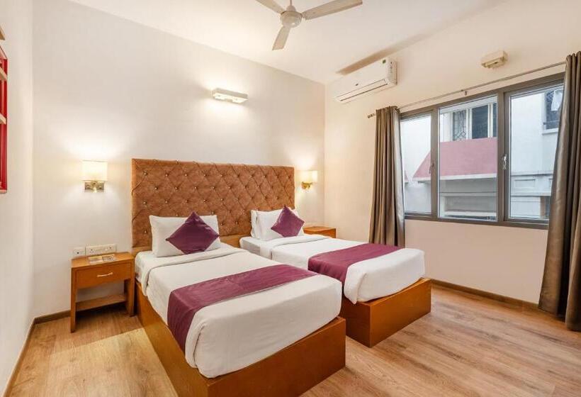 اتاق سوپریور, Monday Hotels Hitec City