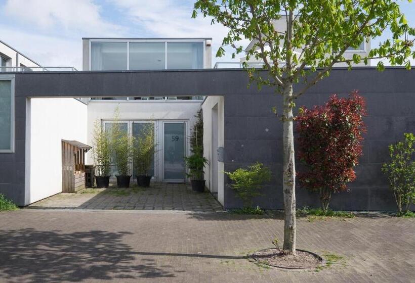 اتاق لوکس, Villa Yburg