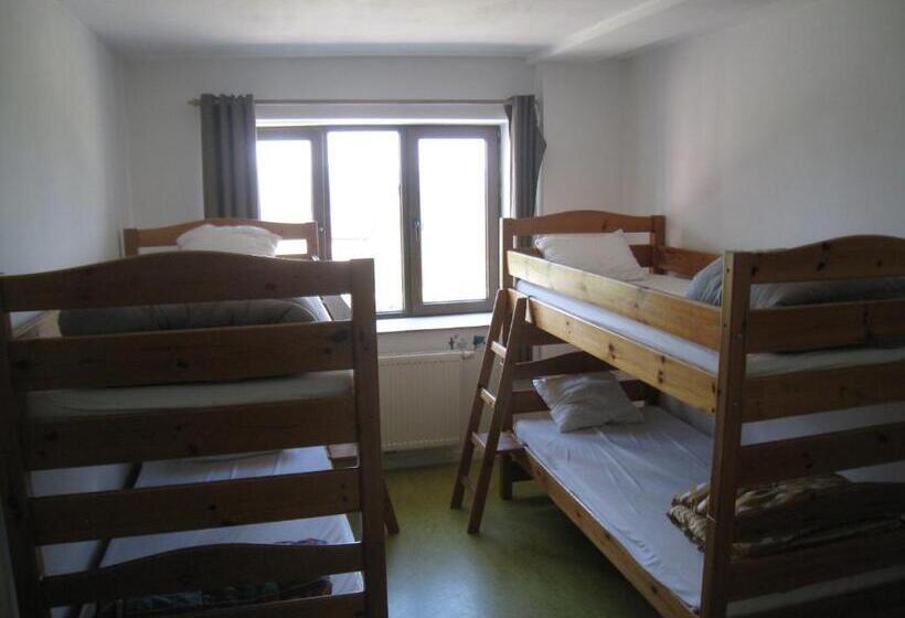 Номер Стандарт Четырехместный Совместный Санузел, Le Fagotin   Youth Hostel
