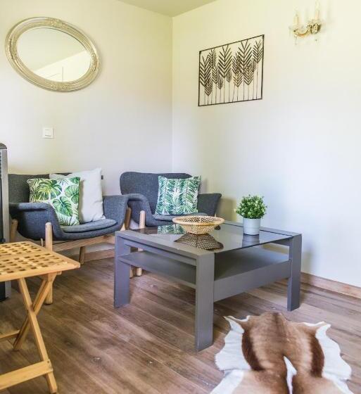 小室, B&b Het Brembos